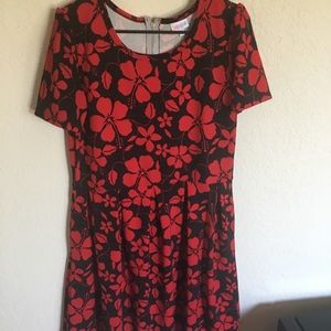 XL LulaRoe Amelia in Red Floral Print